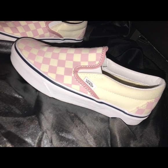 zephyr pink vans